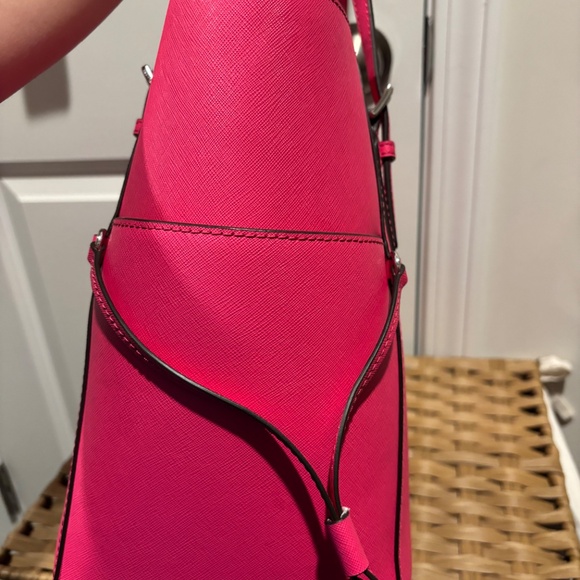 Michael Kors Voyager - Picture 8 of 9